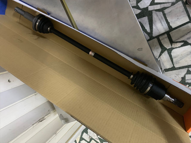 日系休旅車後輪傳動軸